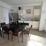 Apartment The Crestline *