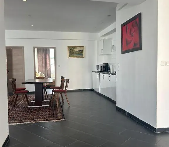 The Crestline Appartement *